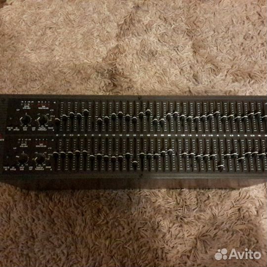 Эквалайзер dbx 2231