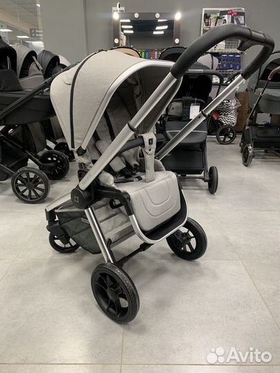 Коляска Moon Resea Sport с реверсивным блоком