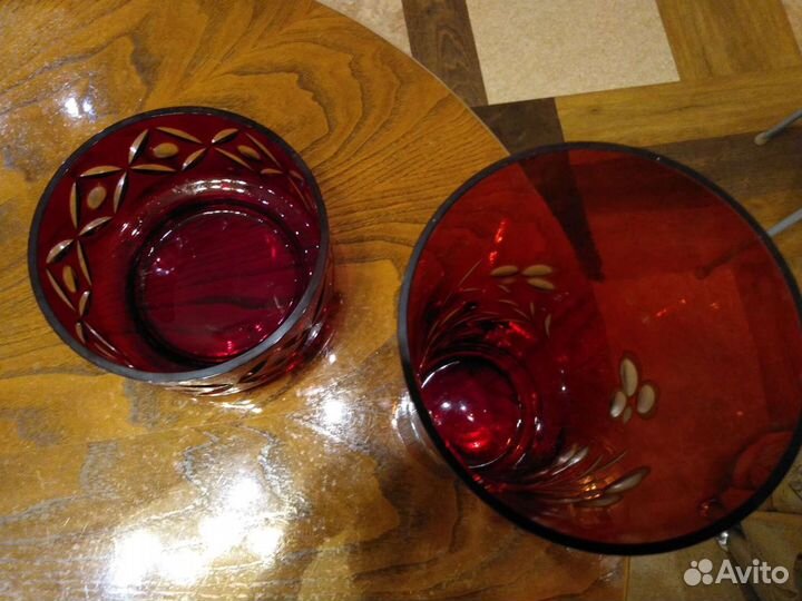 Вазы из цветного стекла 20 й век