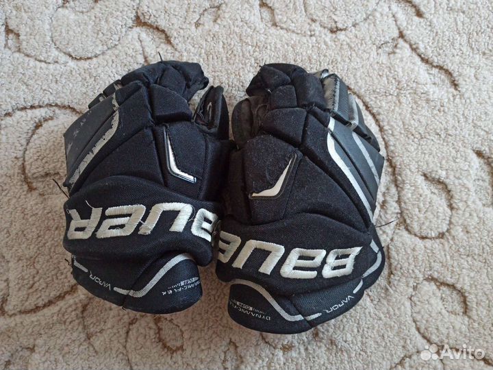 Краги хоккейные