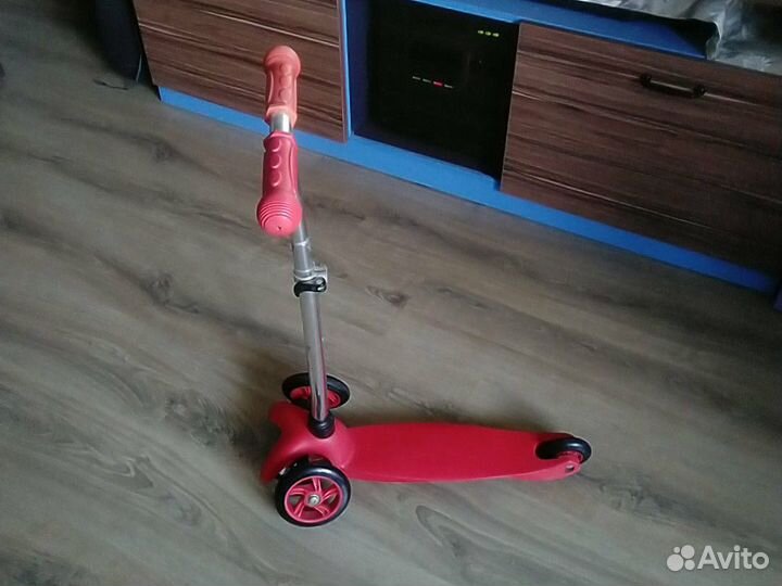 Самокат требующий ремонта