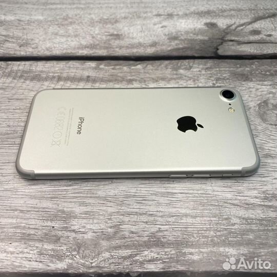 iPhone 7, 128 ГБ