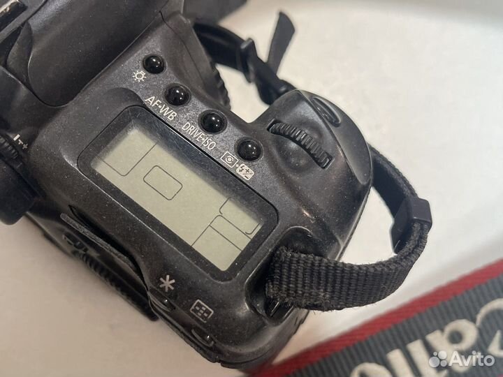 Зеркальный фотоаппарат Canon EOS 20D на запчасти