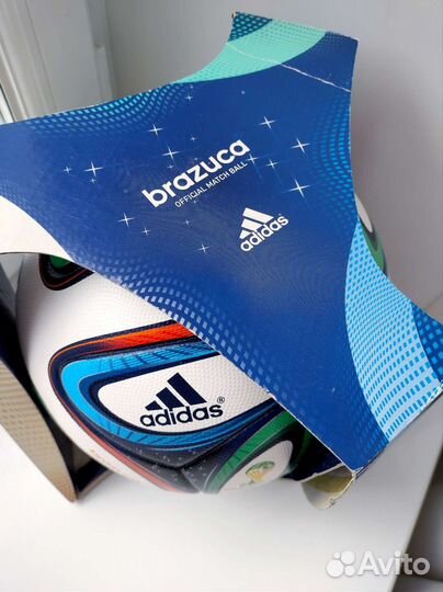 Футбольный мяч Adidas Brazuca OMB