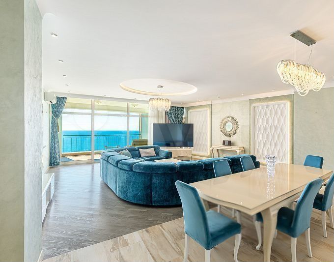 3-к. квартира, 98 м², 19/27 эт.