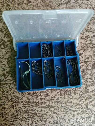 Крючки, поплавки, грузила, катушки