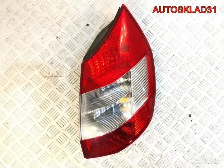 Фонарь задний правый Renault Scenic 2 8200493375