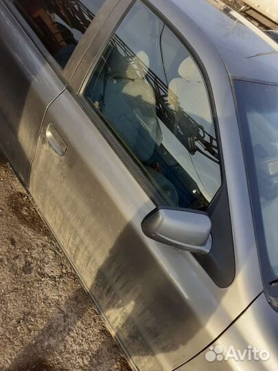 Стекло Iran Khodro Samand переднее правое