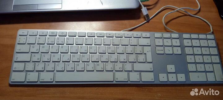 Клавиатура Apple