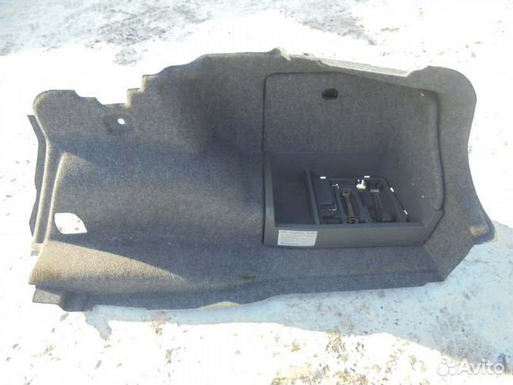 Обшивка багажника правая Bmw 3-Series E90 N52B25A