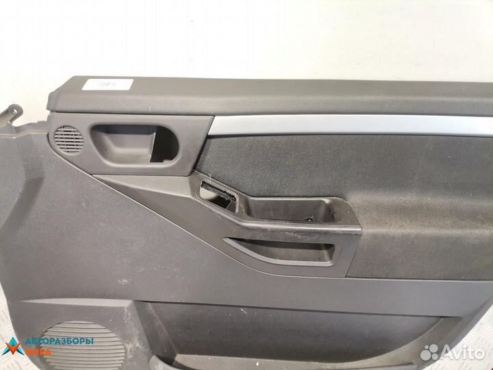 Обшивка двери передняя правая Opel Meriva (A) 2004