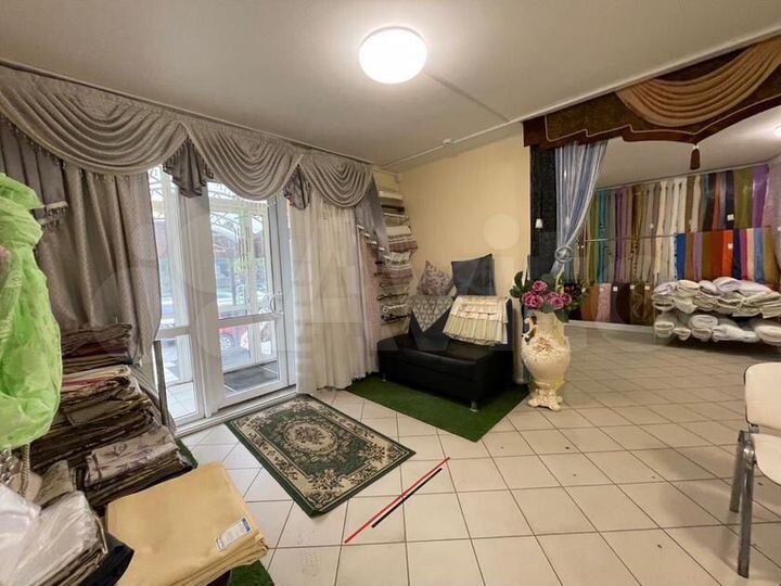 Торговая площадь, 60 м²