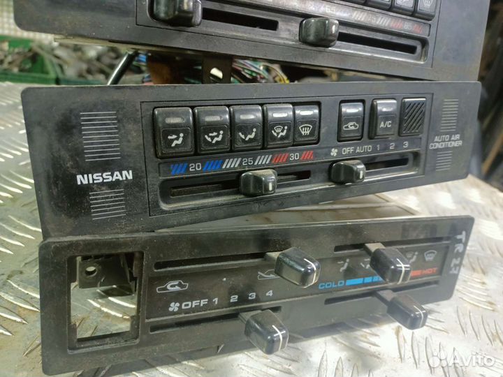 Блок управления печкой Nissan Terrano WD21