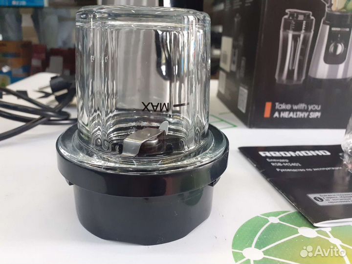 Новый блендер Redmond RSB-M3401