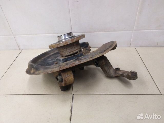 Кулак поворотный задний правый Octavia (A5 1Z) 200