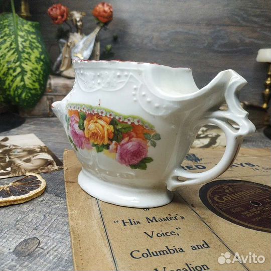 Антиквариат из Европы. Чашка для бритья