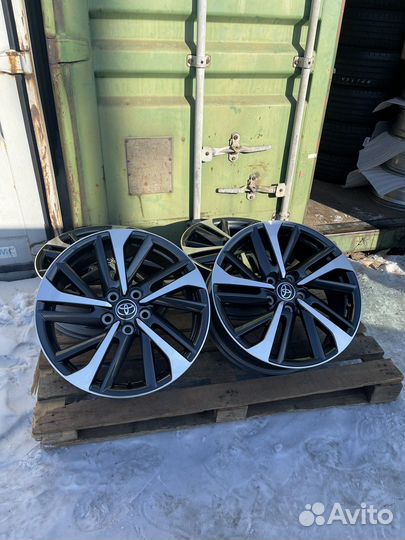 Литые диски R18 5/114,3 Toyota оригинал