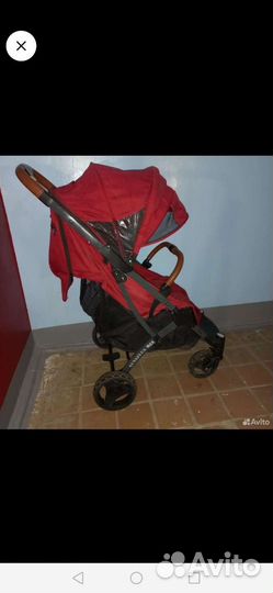 Прогулочная коляска