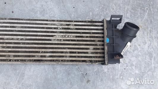 Радиатор интеркуллера renault laguna 3 (93E44KC01)