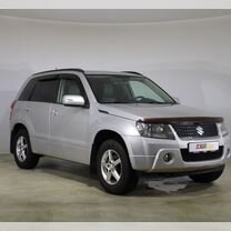 Suzuki Grand Vitara 2.0 AT, 2011, 144 732 км, с пробегом, цена 1 110 000 руб.