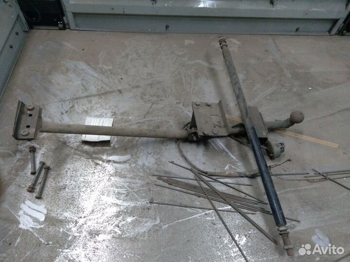 Автомобильный прицеп легковой