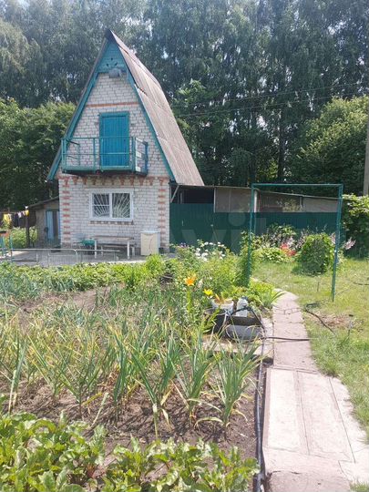 Дом 32 м² на участке 5 сот.