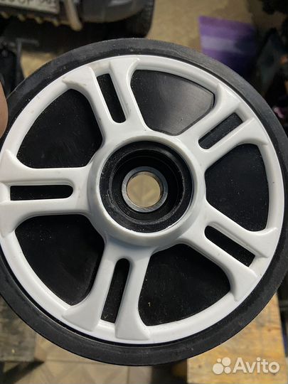 Каток для снегохода Arctic Cat 180*20