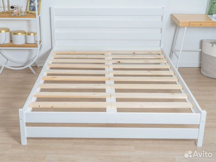 Кровать двуспальная