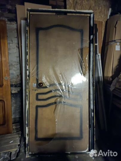 Входные и межкомнатные двери б/у