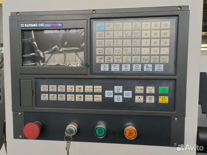 Токарный станок с чпу