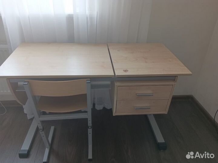 Растущая парта и стул бу