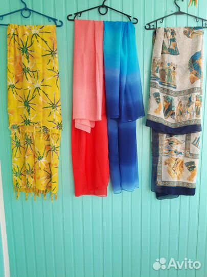 4 Парео разных цветов