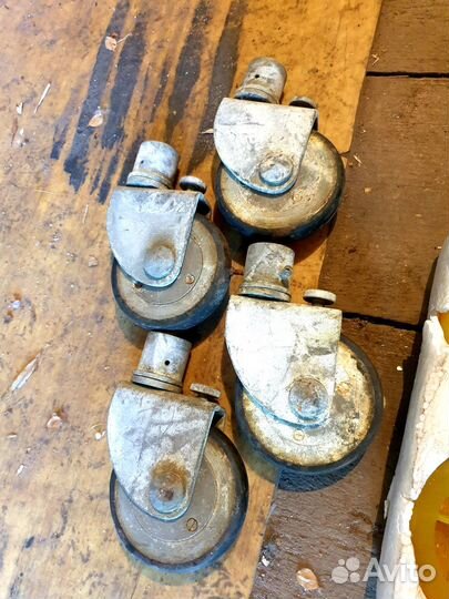 Колеса для стеллажей, шкафов, тележек и т.д