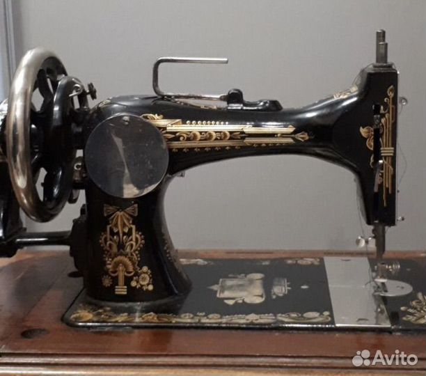 Швейная машинка Кайзер