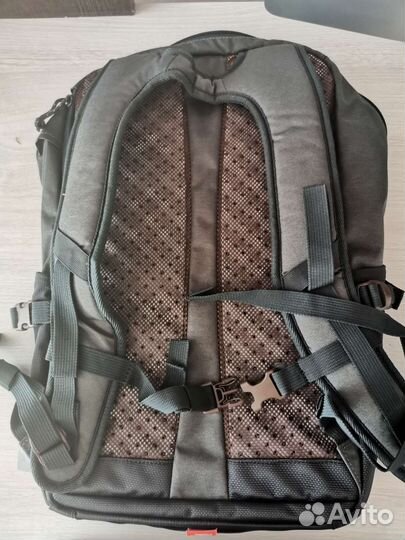 Рюкзак туристический quechua 20 литров новый