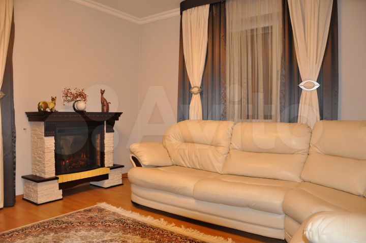 3-к. квартира, 127 м², 4/7 эт.