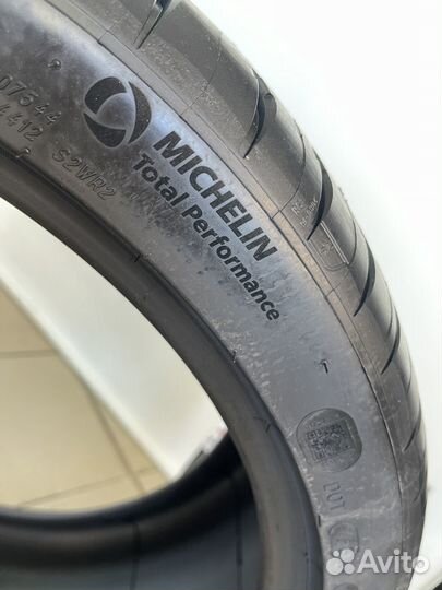 Michelin Pilot Sport 4 S 275/35 R22 104Y