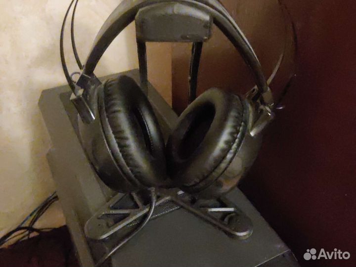 Игровые наушники с микрофоном