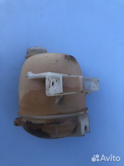 Бачок расширительный Logan Sandero Largus Clio