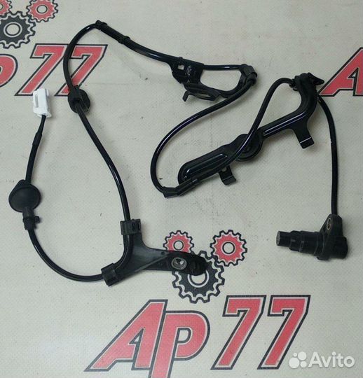 Датчик ABS задний правый Toyota Corolla Axio