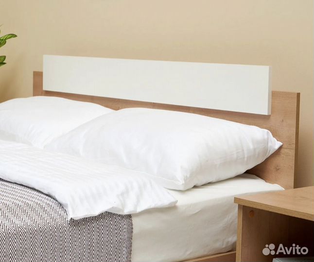 Кровать 140 с матрасом новая