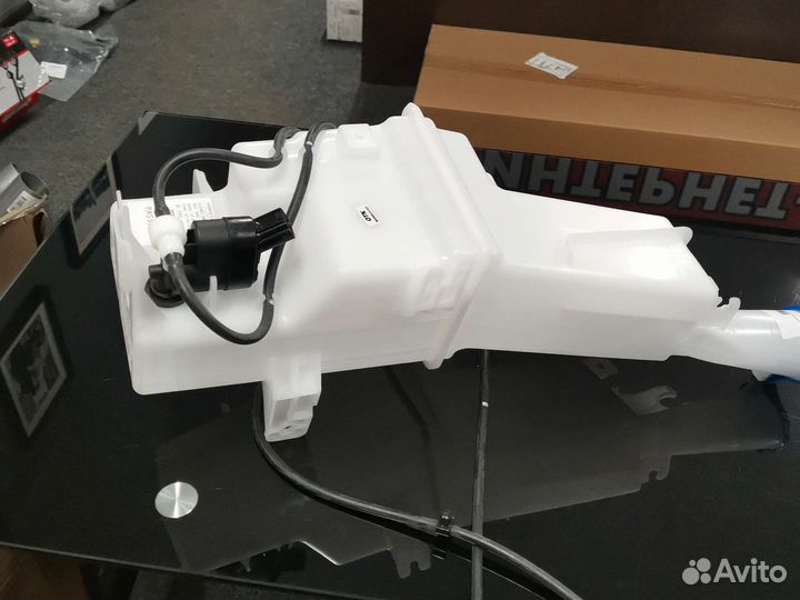 Бачок омывателя Kia Sportage 4