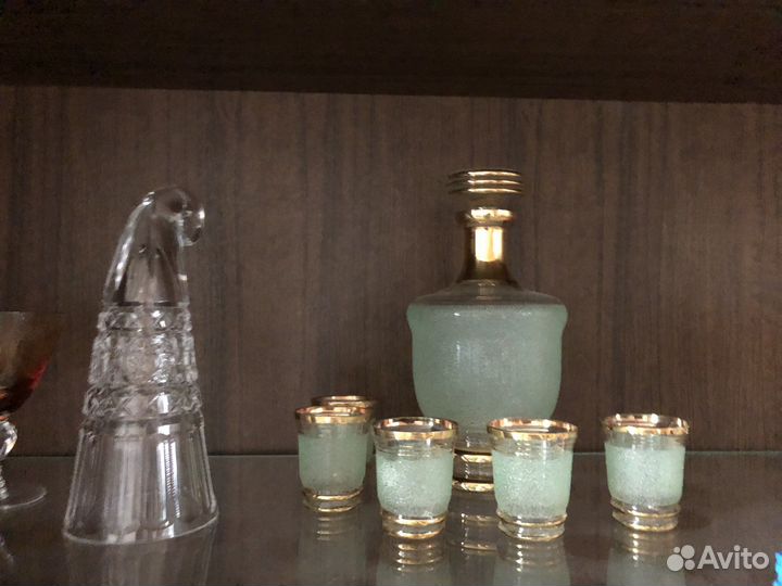 Графин с рюмками