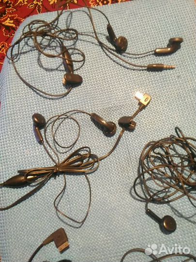 Наушники с микрофоном