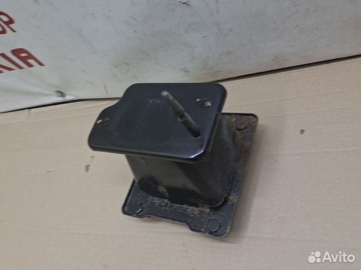 Кронштейн усилителя бампера Kia Picanto 2 TA