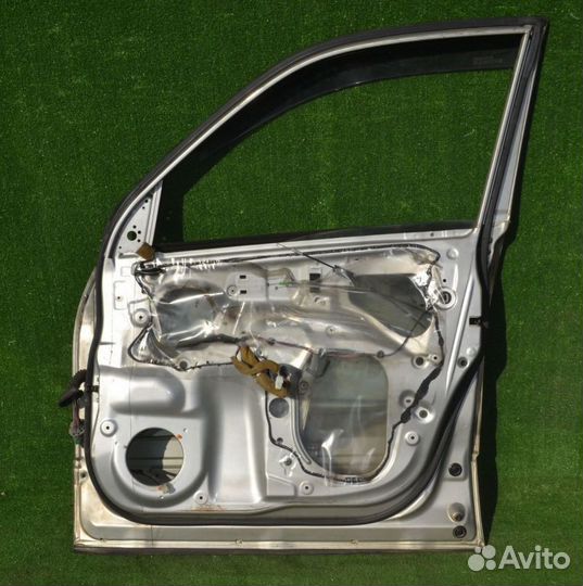 Дверь передняя Suzuki Эскудо 3