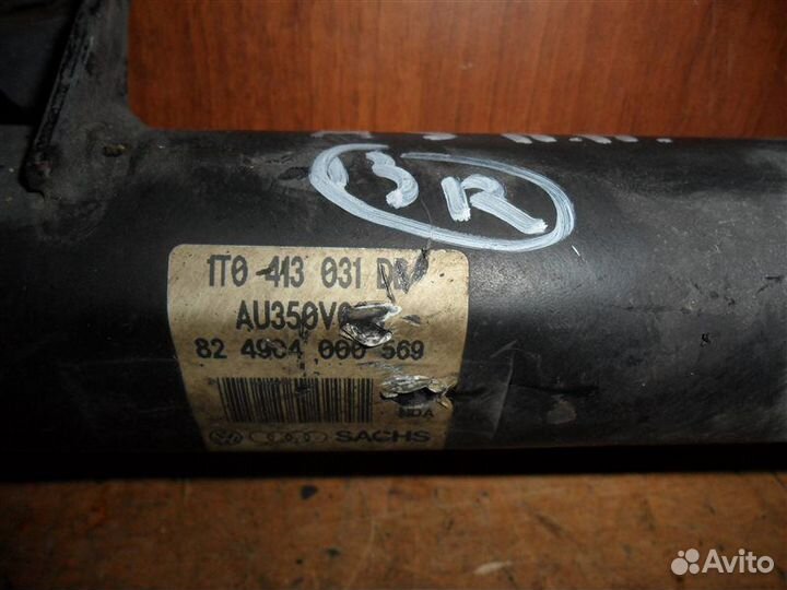 Амортизатор передний Audi A3 8P1 AXW 2.0 2003-2013