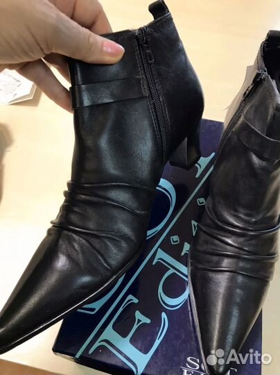 Ботинки женские