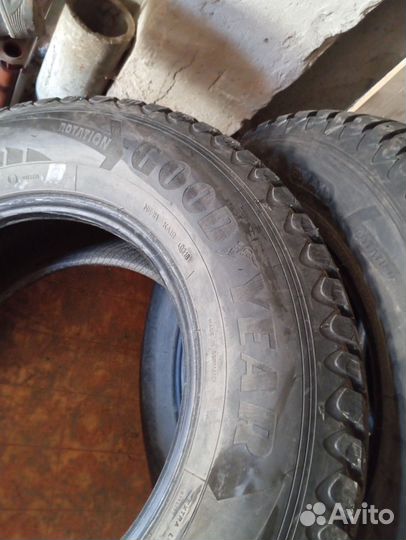 Goodyear Ultragrip Ice Arctic 245/70 R16 111T