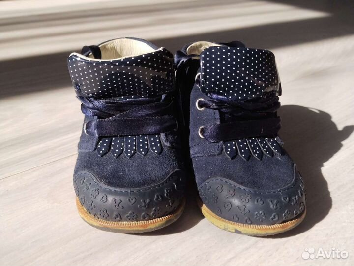 Ботинки для девочки